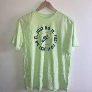 🎾🪐 NIKE Electric Lime Green “JUST DO IT” Tee Shirt Size Large ‘90s Vibe 👟🏀